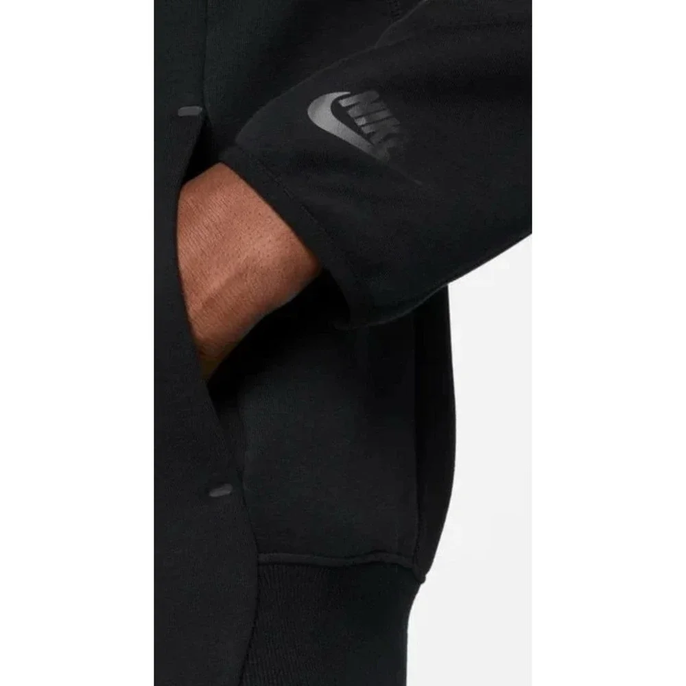 ($155 MSRP) Size Small- Nike Sportswear Tech Fleece Jacket Black FB8008-010